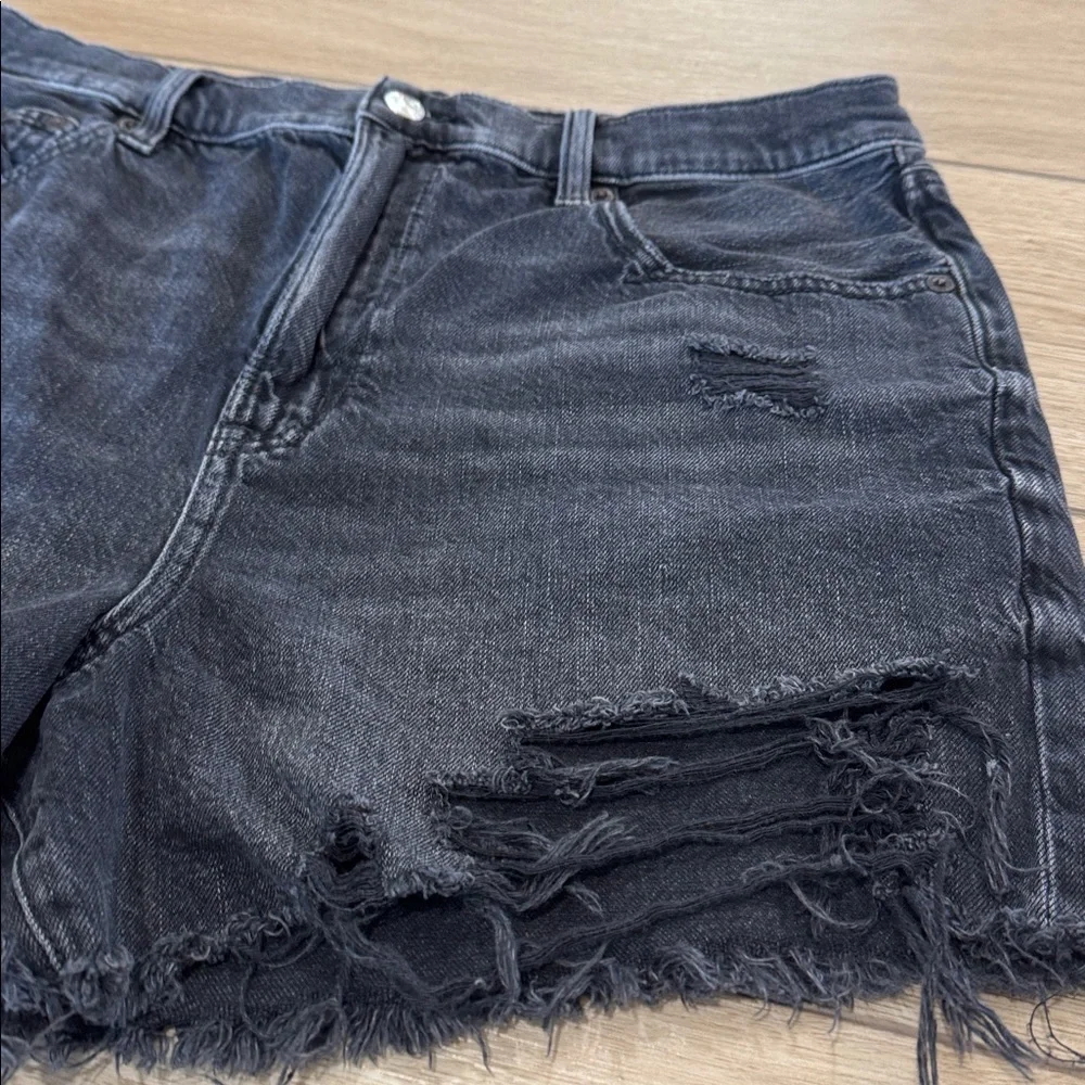 American Eagle Stretch Black Distressed High Waisted Shorts Size 14|Punk Grunge - Picture 2 of 9